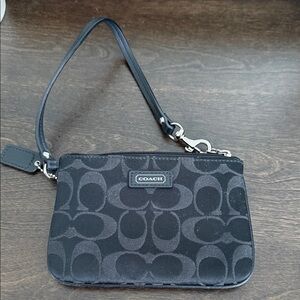 Coach Signature Black Wristlet
